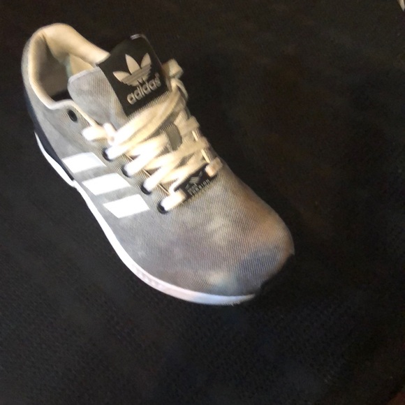 Adidas - Picture 3 of 4